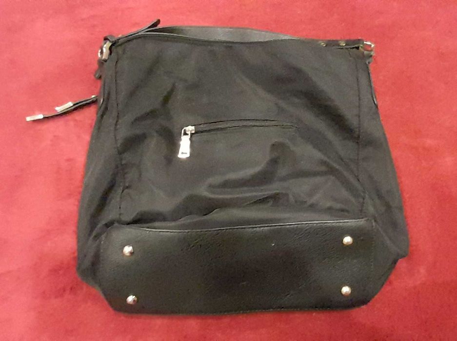 Torebka czarna marki Gracja 40cmx36cm
