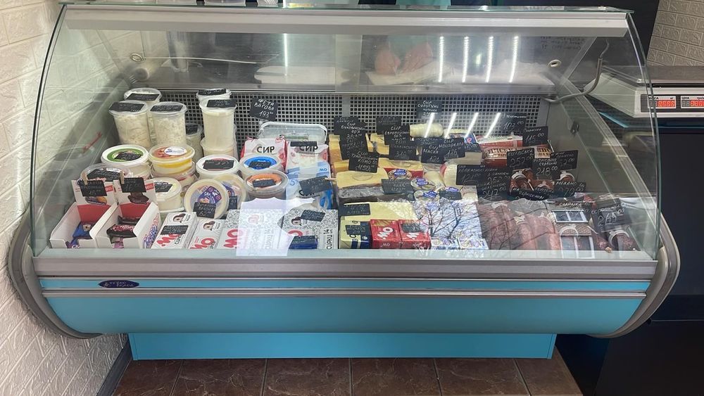 Холодильная витрина б/у