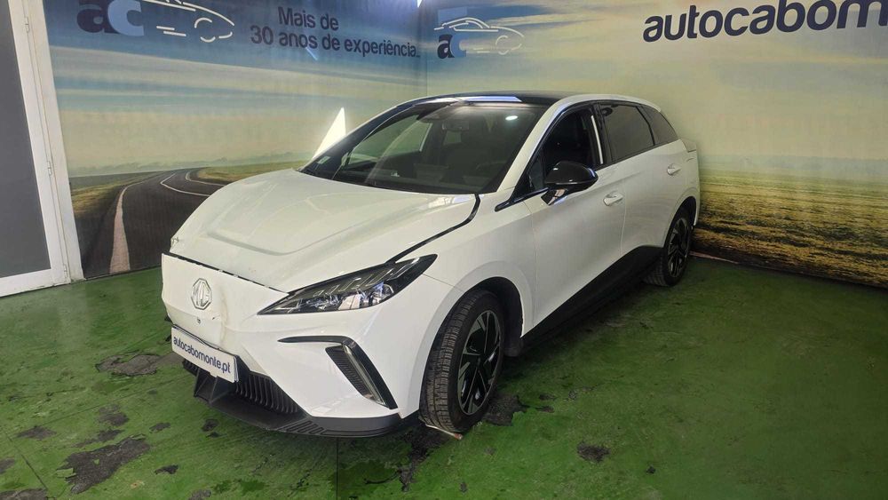 MG MG4 64 kWh  - Salvado