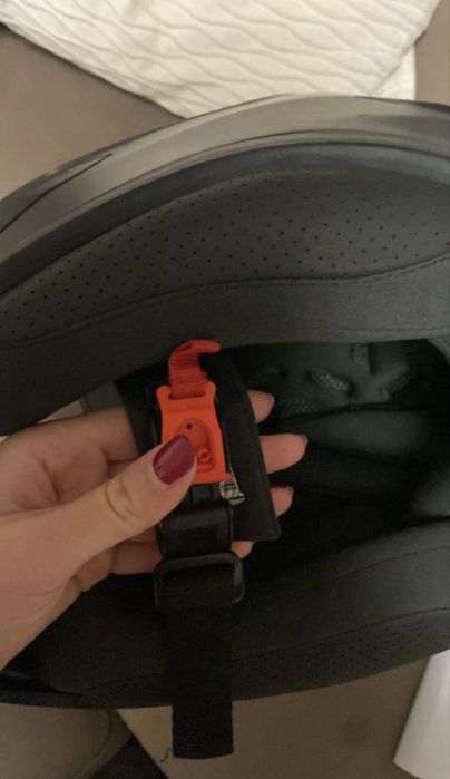 Capacete preto Airoh