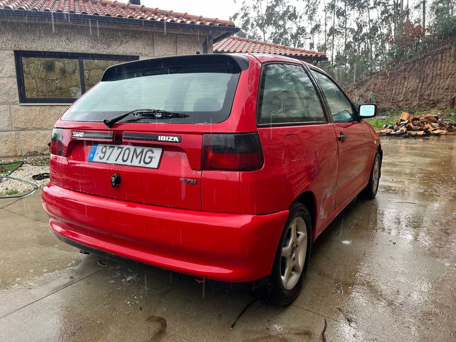 SEAT Ibiza 1.9 TDI Comercial — Económico e Muito Fiável
