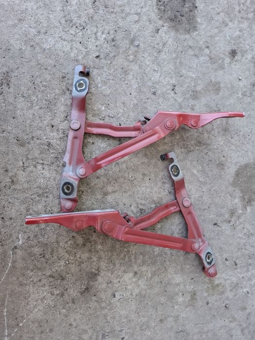 Петли багажника, замки дверей Мазда3 ВК