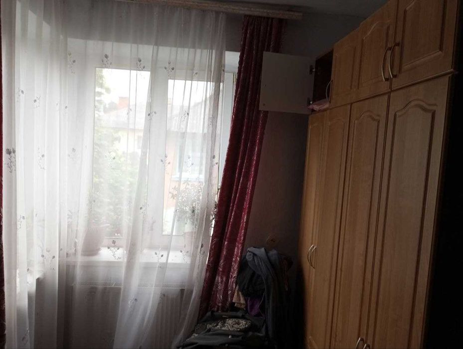 Продам 2-х кімнатну квартиру в будинку на 4 квартири в смт.Ланчин торг