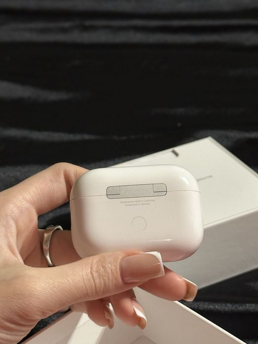 Кейс AirPods Pro (2nd generation)