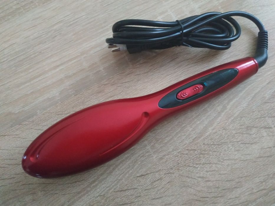 Щётка - выпрямитель для волос.