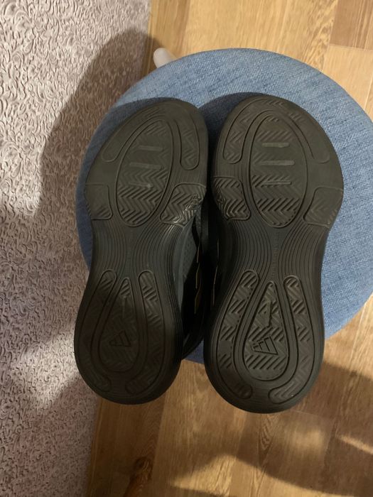 Баскетбольні кросівки Adidas Bounce Legends