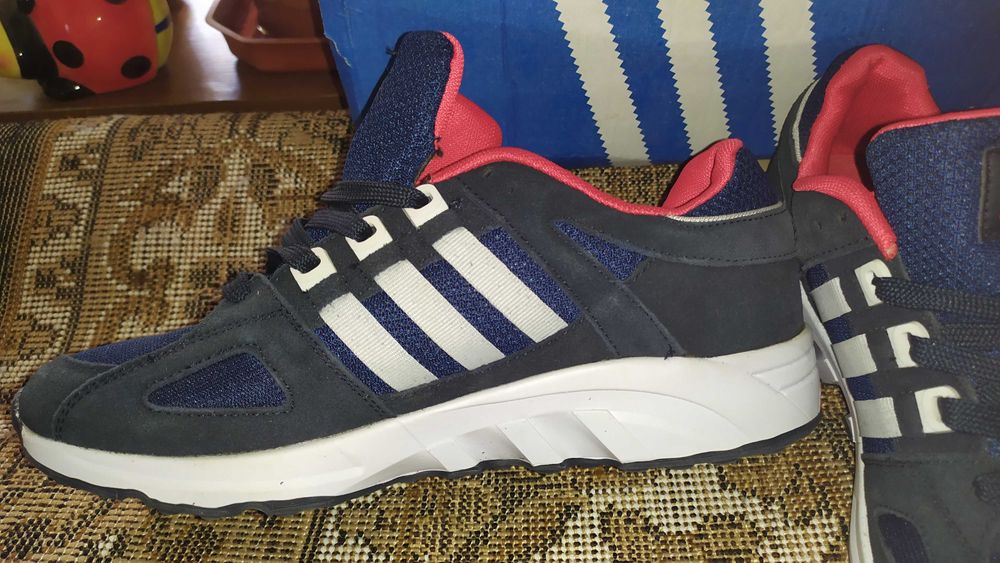 Кроссовки Адидас ( adidas)