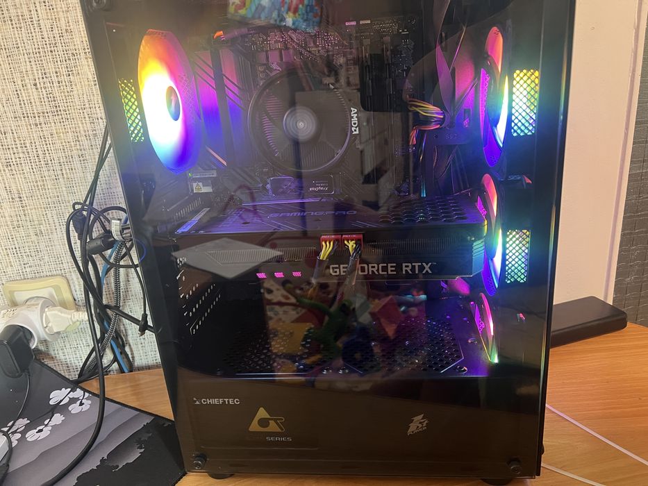 Продам игровой компьютер Торг !!