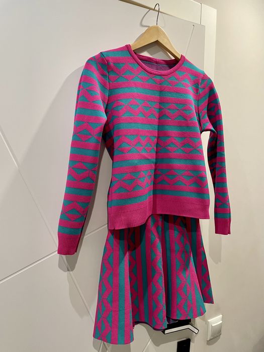 Костюм жіночий зі спідницею демісезон (розмір м)