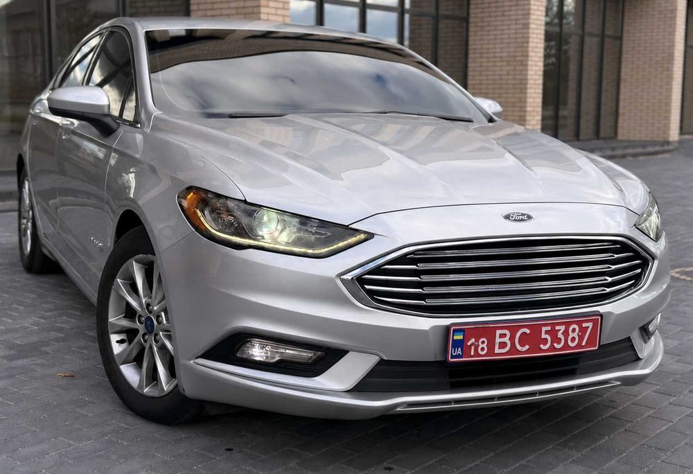 Ford Fusion 2018 2.0 hybrid se