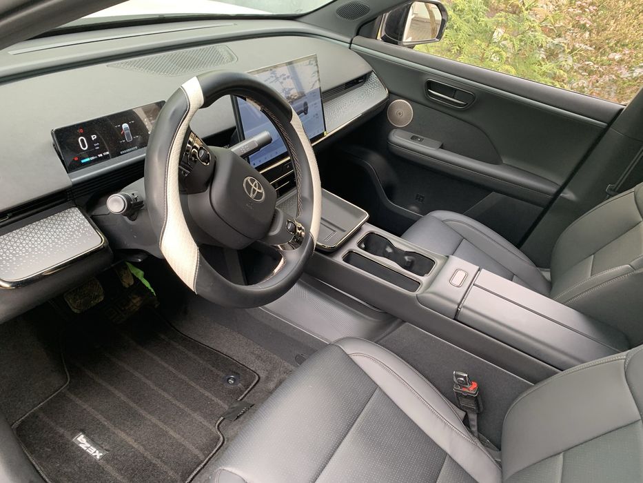 Продам Електромобиль  TOYOTA BZ3X