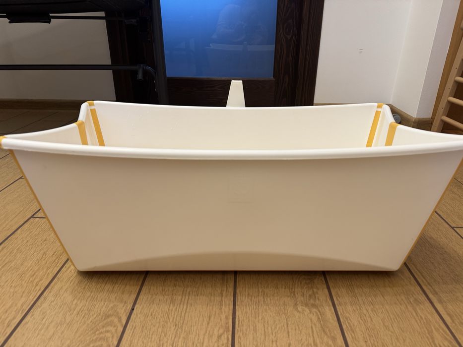 Zadbana wanienka Stokke