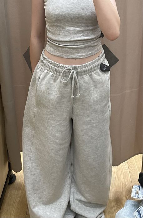 серые спортивные/танцевальные штаны с bershka