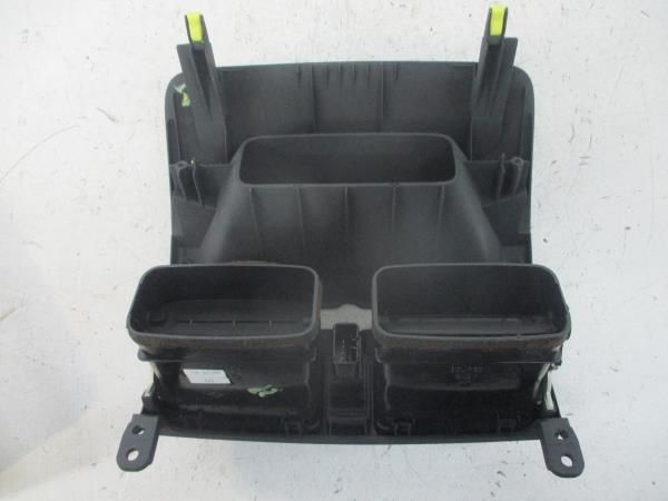 Difusor / saída de ar TOYOTA Avensis Liftback (_T25_)