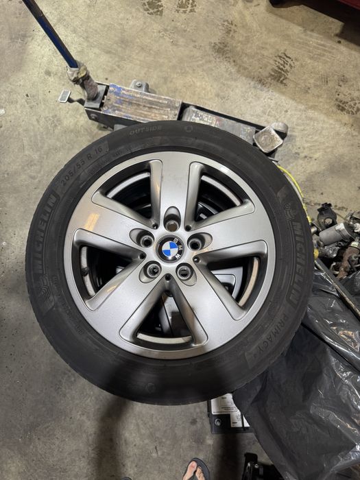 Jantes BMW 16'' + Pneus Michelin Primacy 4 205/55R16 - Quase Novos