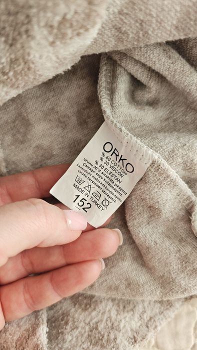 Кофтинка на дівчинку