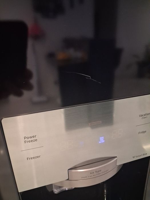 Lodówka Samsung z kostkarką