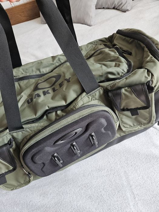 Oakley Urban ruck 70l - ogromna torba technicxna do podrozy