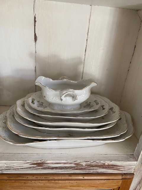 Servicio de louca antigo