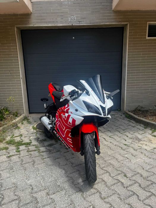 Yamaha yzf r125 2009