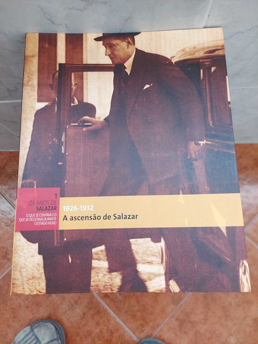 Coleção de 30 Livros sobre a Liderança de Salazar anos de 1926 a 1974