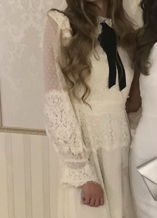 Ніжна вечірня сукня з якісної матерії