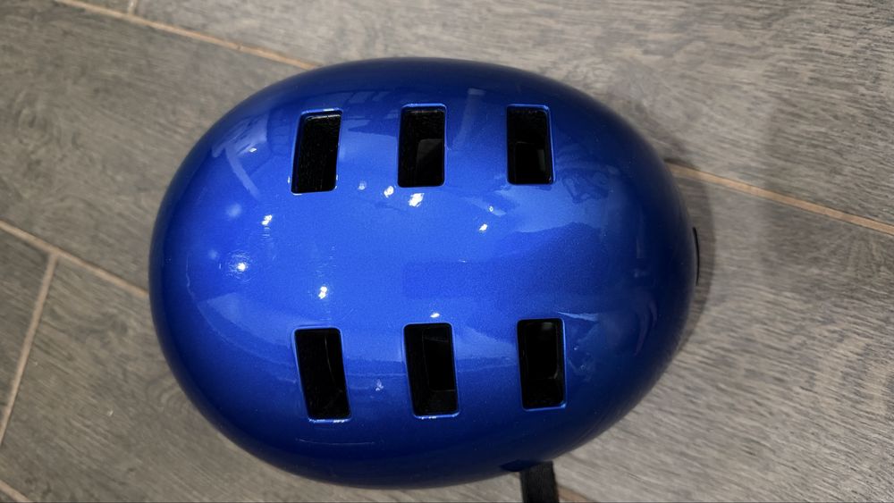 Продам шолом Bluegrass super bold M 56/59