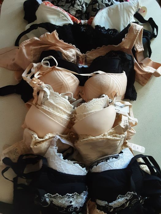 Бюсгалтери Venus, Akosma,Diorella