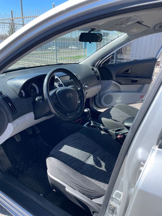 Продам Kia Ceed 2009 року