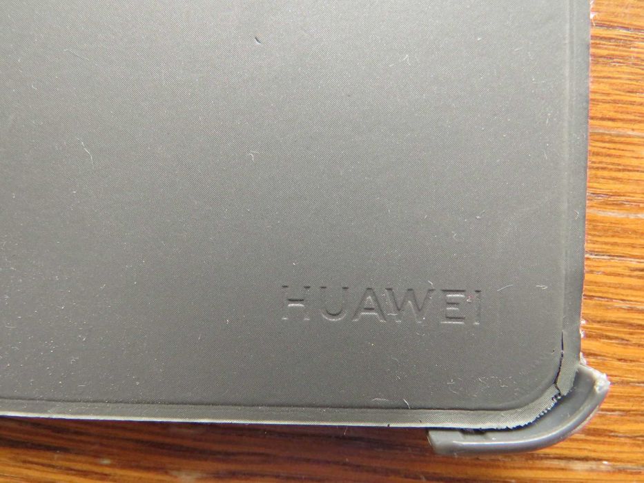 Etui na tablet Huawei + dodatki