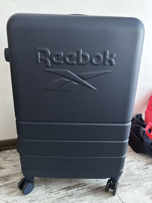 Валіза велика reebok