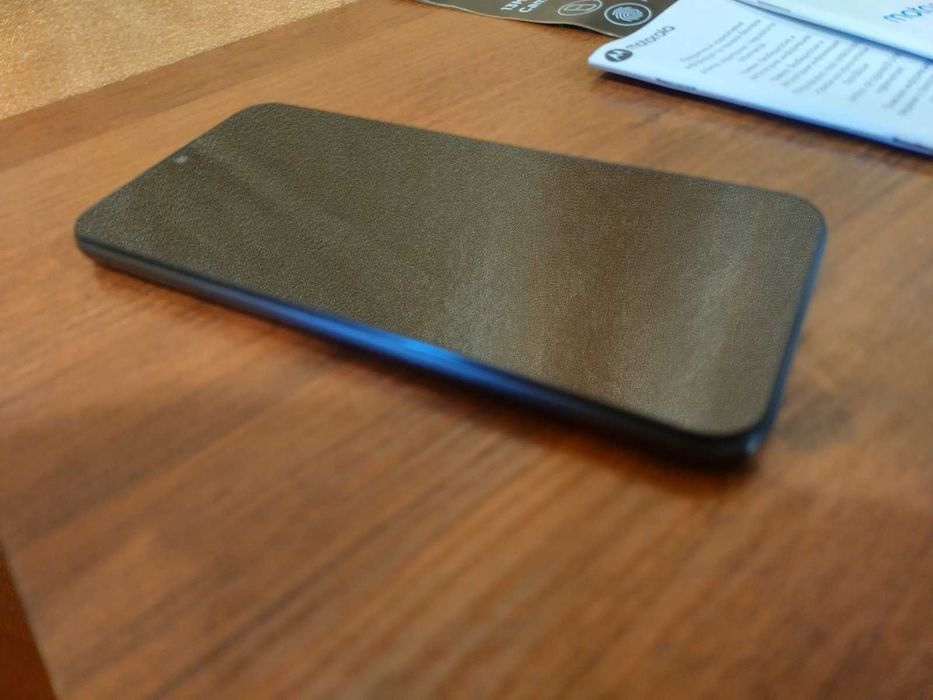 Смартфон Motorola E6s, б/у