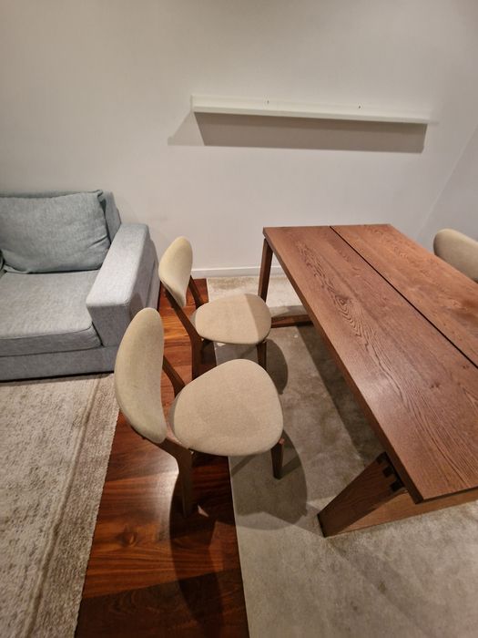 Mesa de jantar com 4 cadeiras