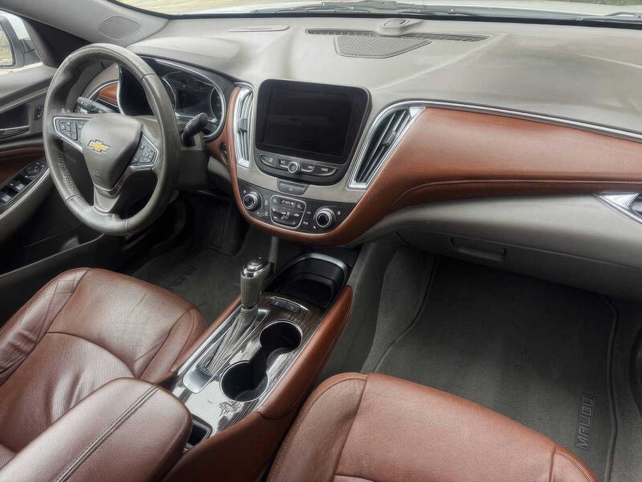 Chevrolet Malibu LT      2017