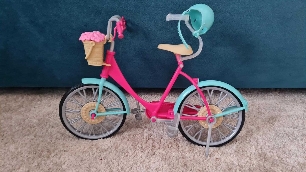 Szafa Barbie + rower Barbie + zestaw Barbie nauczycielka