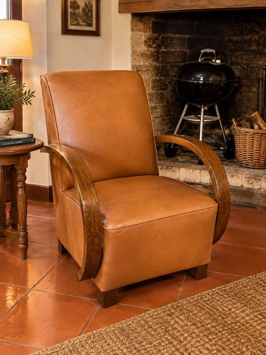 2 Poltronas em Pele com Braços em Madeira – Conforto e Estilo Rústico