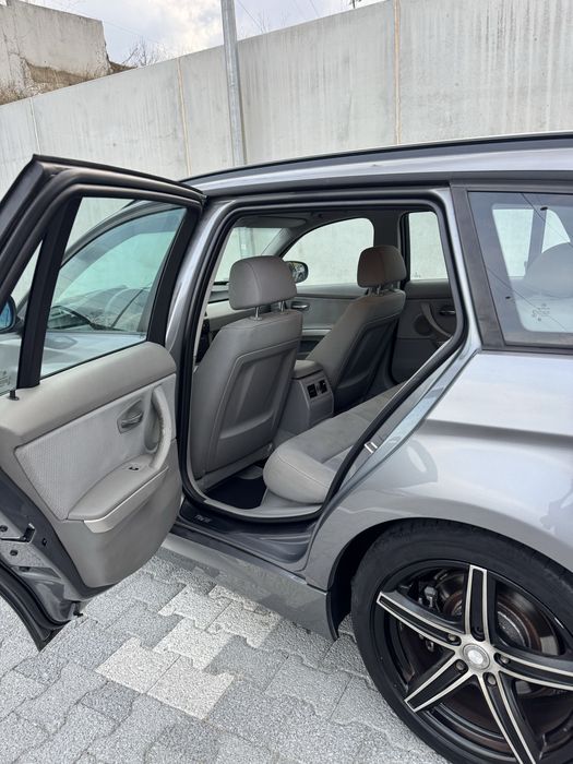 BMW 318d  ano 2012