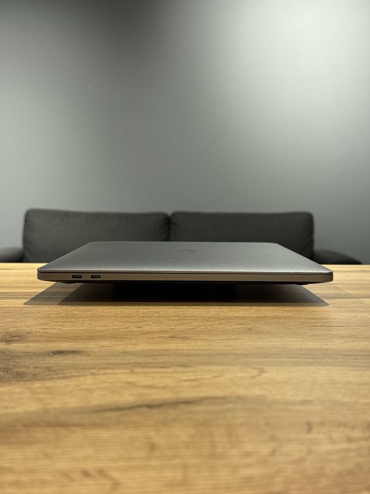 Macbook pro 15 2018 core i9 2.9g 16/512gb !! Гарантія від магазину !!