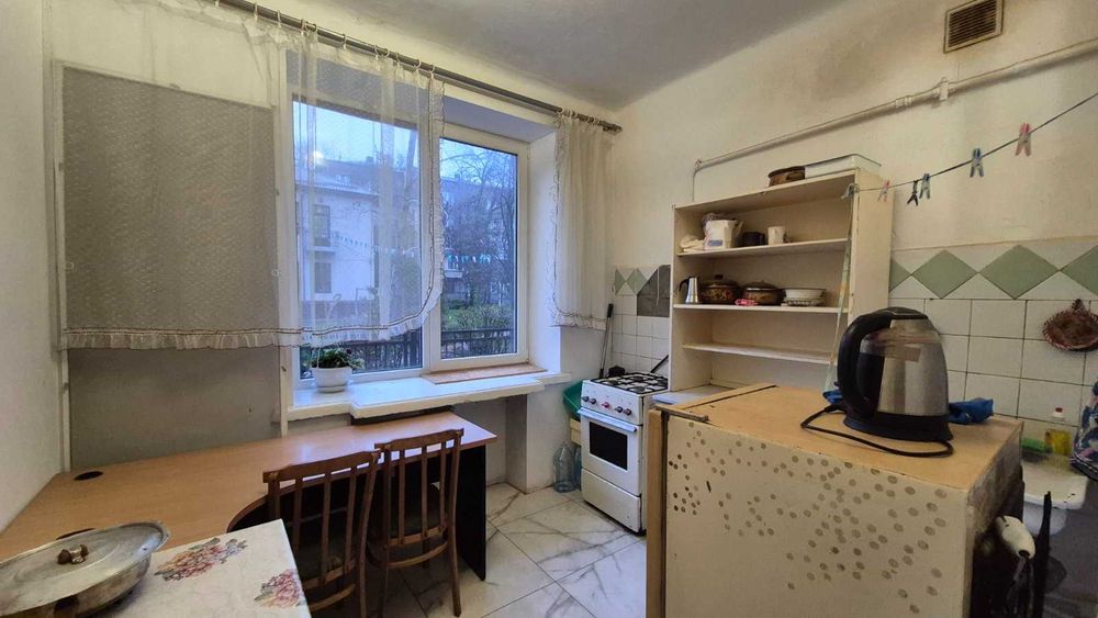 *ОРЕНДА, кімната в ЦЕНТРІ МІСТА, по пр.Соборному 170В