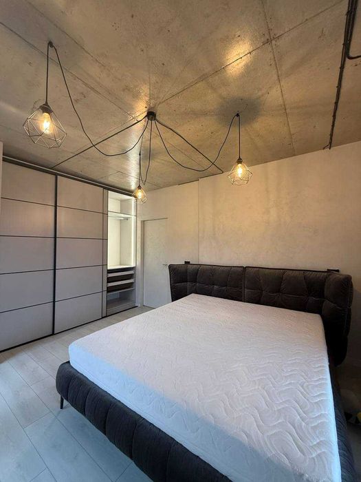 Оренда 2-кім. квартири з виглядом на парк Залізна Вода є 2 паркомісця