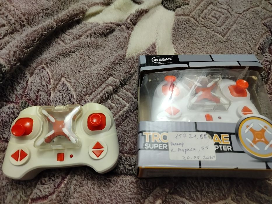 Продам два мини дрона с пультами