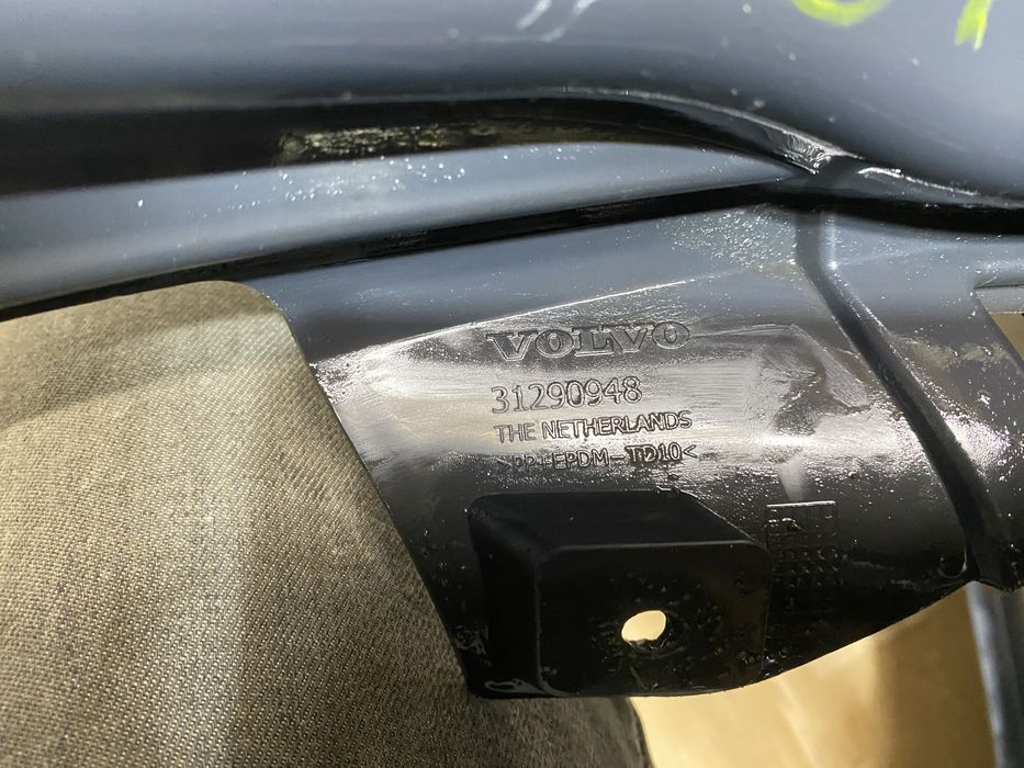 Абсорбер бампера перед volvo v40  s60 v60