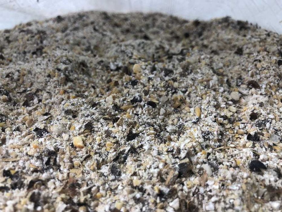 Pasza dla Brojlerów Domowych Grubo Mielona 20 KG EKO