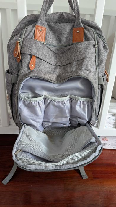 Mala para fraldas com bolsos térmicos para biberões e estojo para chupetas
