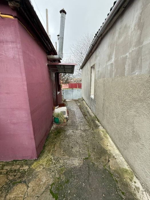 Фасадна частина будинку Центр