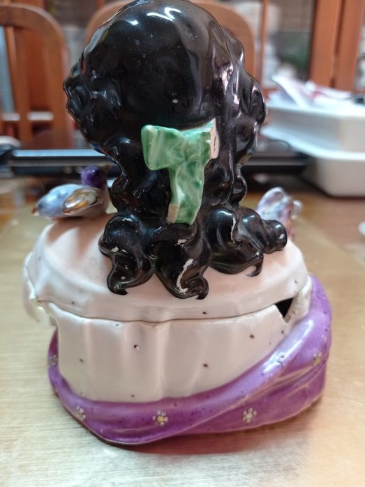 Caixa decorativa do século XIX