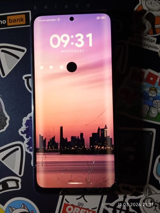 Дисплей на Poco M5s битий но робочий