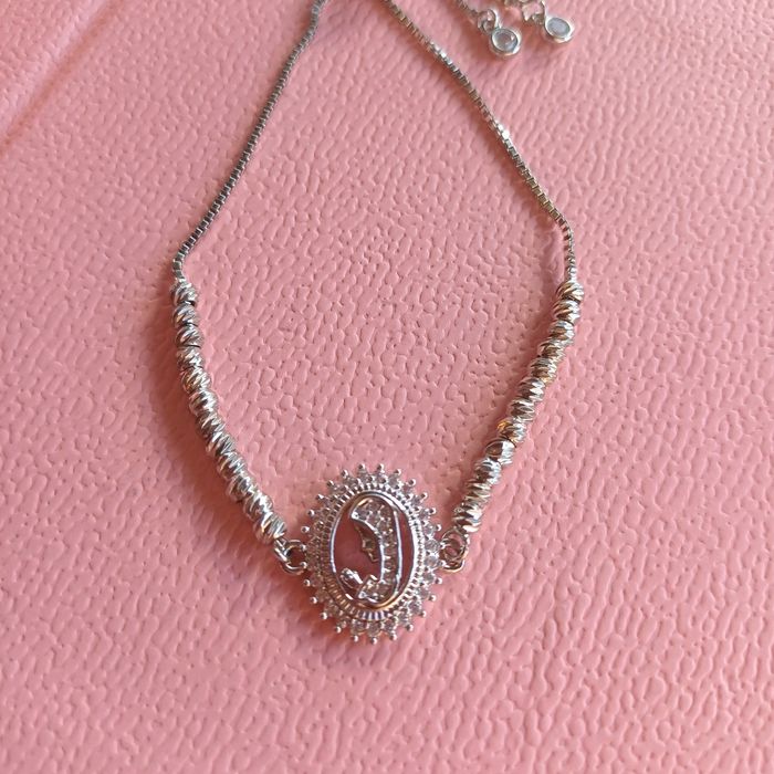 Pulseira Delicada Virgem Santa Maria com zircónia Swarovski  Banhada a Prata no Aço Inoxidável Antialérgico