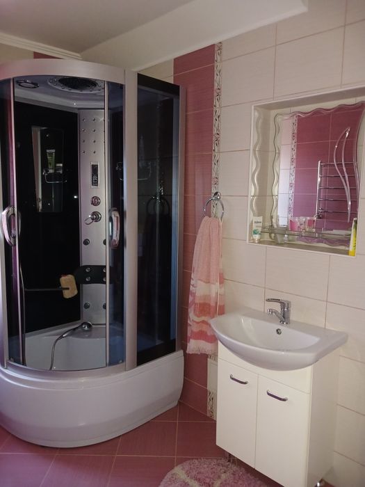 Продам чи обміняю на квартиру житловий будинок в с.Рованці.