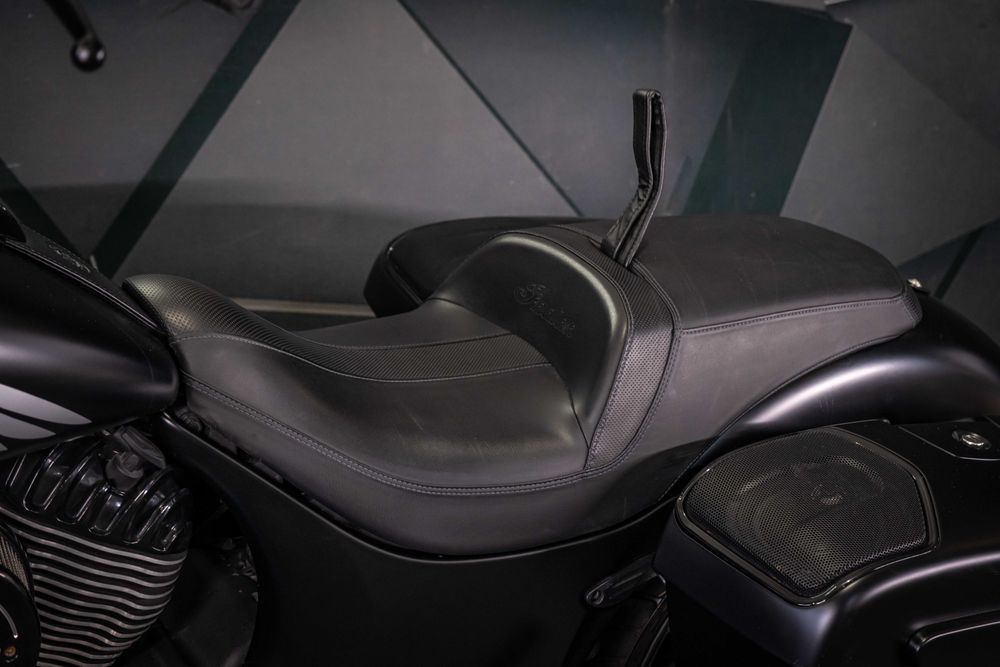 Indian Chieftaine Dark Horse